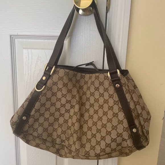 NWOT Gucci Mongram Canvas Abbey Hobo - Picture 2 of 8